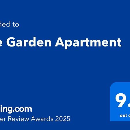The Garden Apartment نيوتن أبوت المظهر الخارجي الصورة