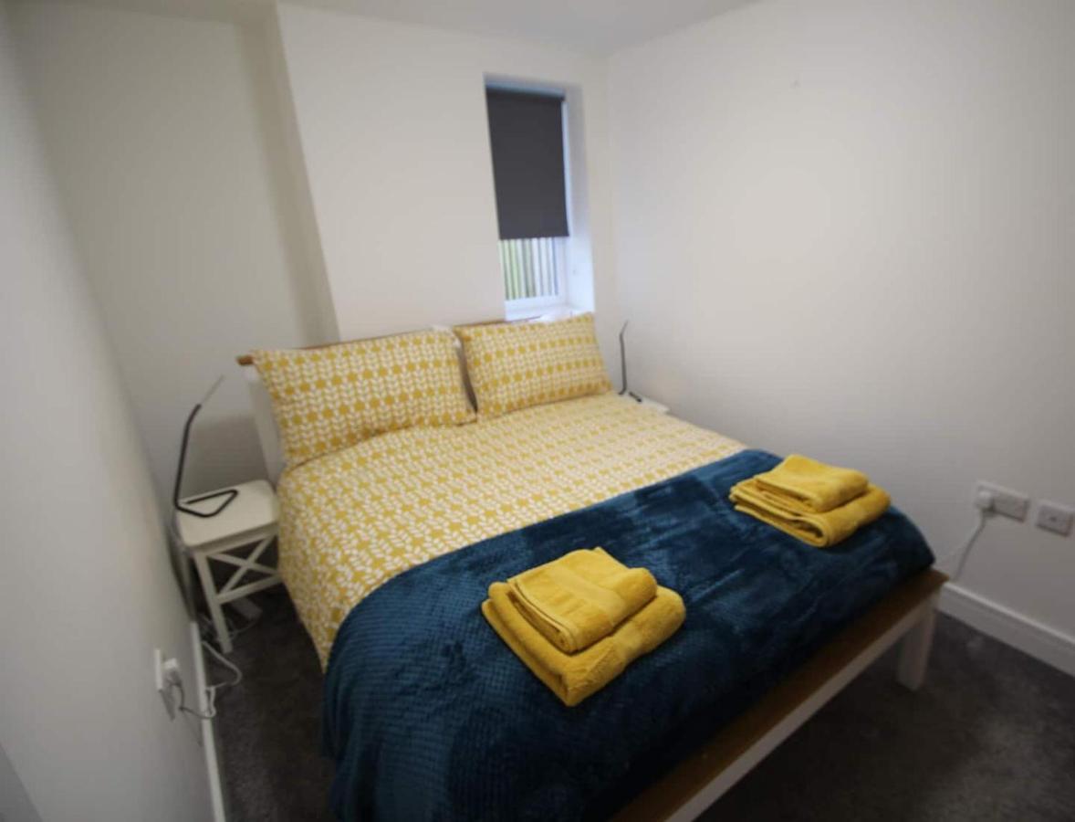 The Garden Apartment نيوتن أبوت المظهر الخارجي الصورة
