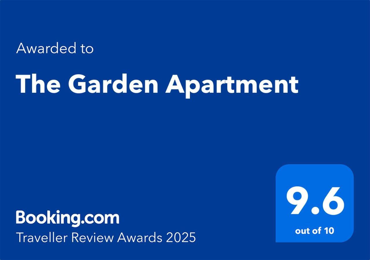 The Garden Apartment نيوتن أبوت المظهر الخارجي الصورة